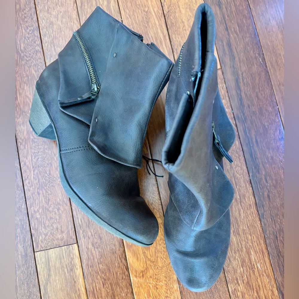 Women boots
